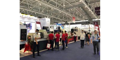 展会快讯：：：第22届深圳机械展今日开幕，，利博游戏官网精机带您直播看展